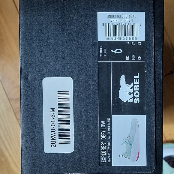 Sorel Explorer Defy Low Sneakers - Picture 7 of 7